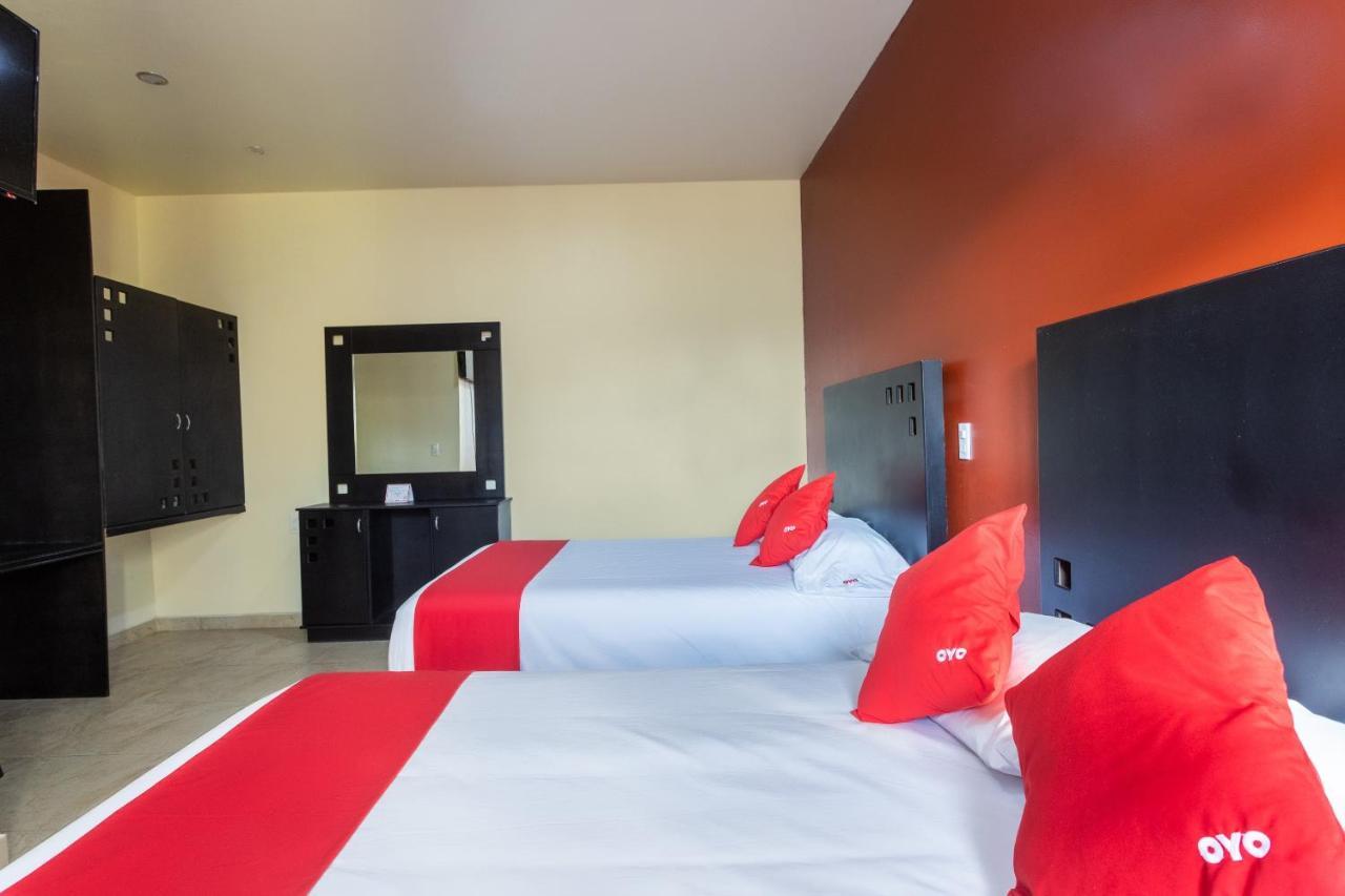 Oyo Hotel Emperadores Inn, Atlixco Dış mekan fotoğraf