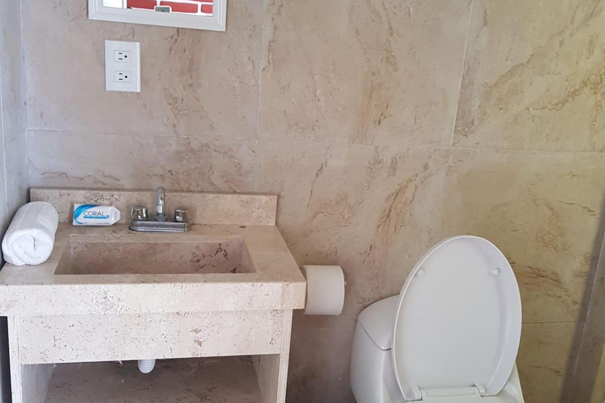 Oyo Hotel Emperadores Inn, Atlixco Dış mekan fotoğraf
