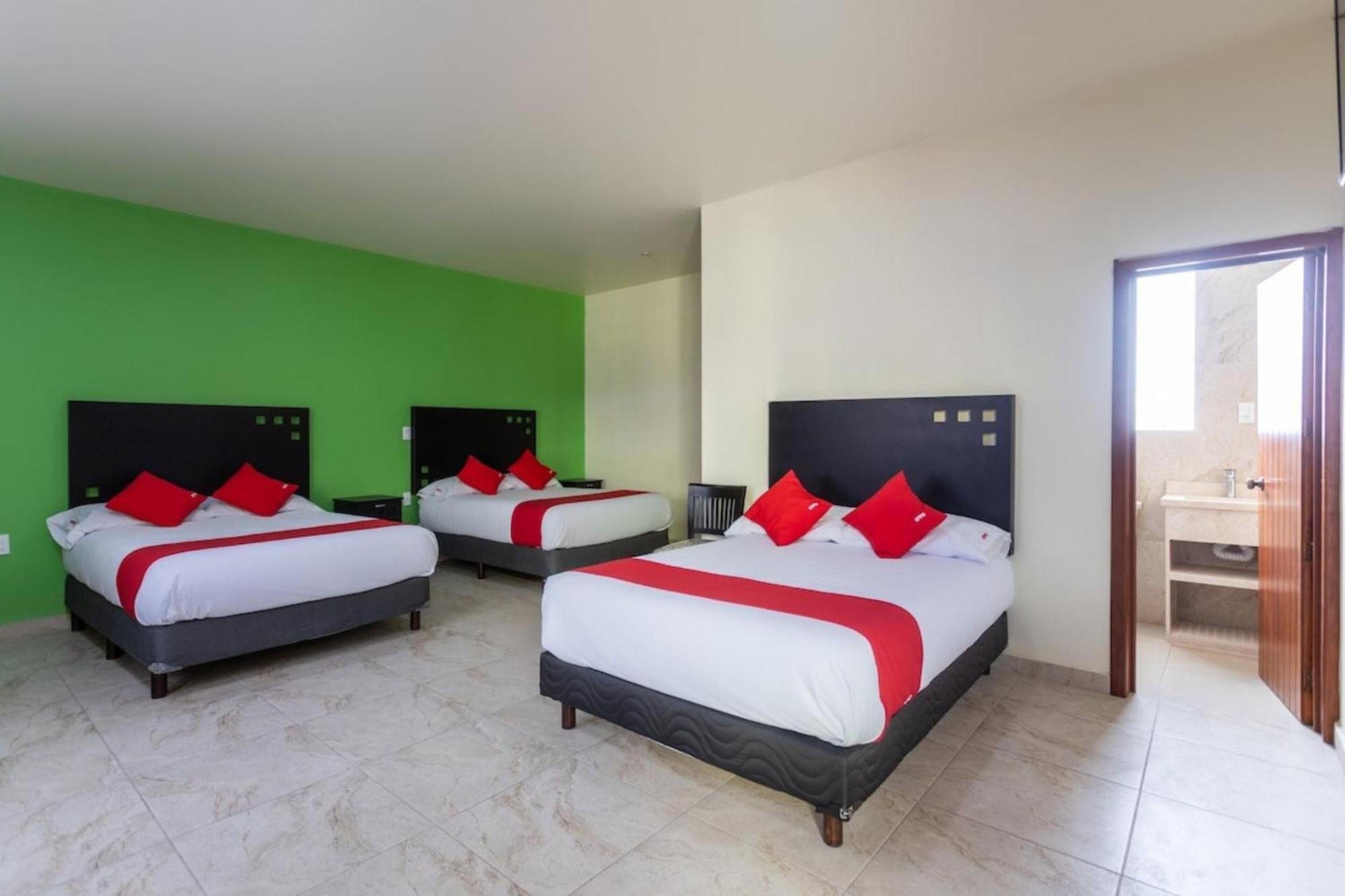 Oyo Hotel Emperadores Inn, Atlixco Dış mekan fotoğraf