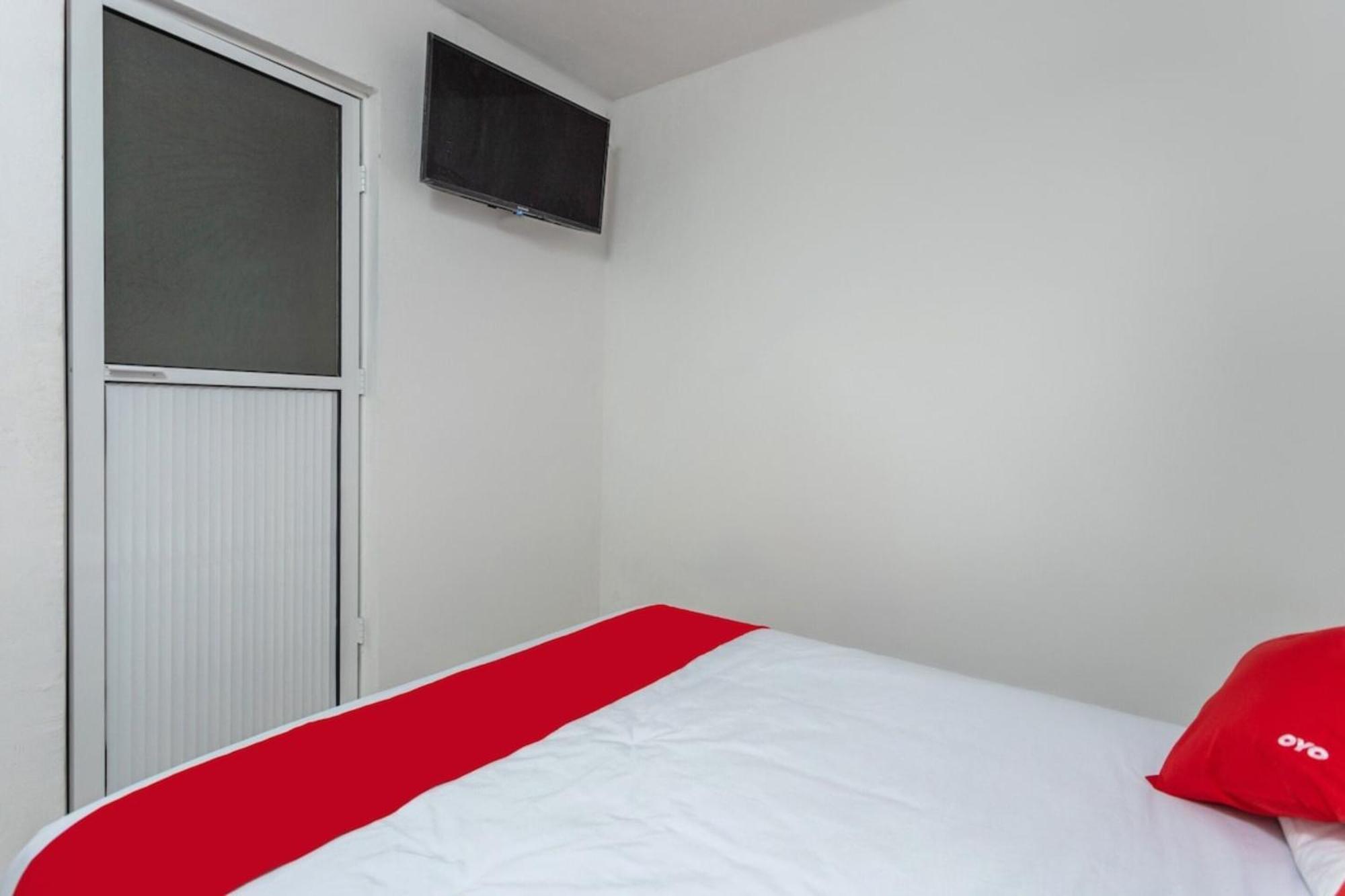 Oyo Hotel Emperadores Inn, Atlixco Dış mekan fotoğraf