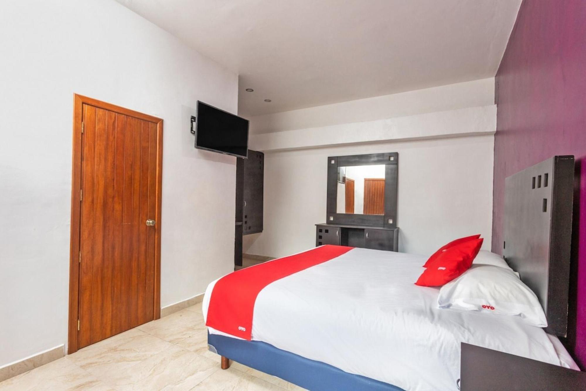 Oyo Hotel Emperadores Inn, Atlixco Dış mekan fotoğraf