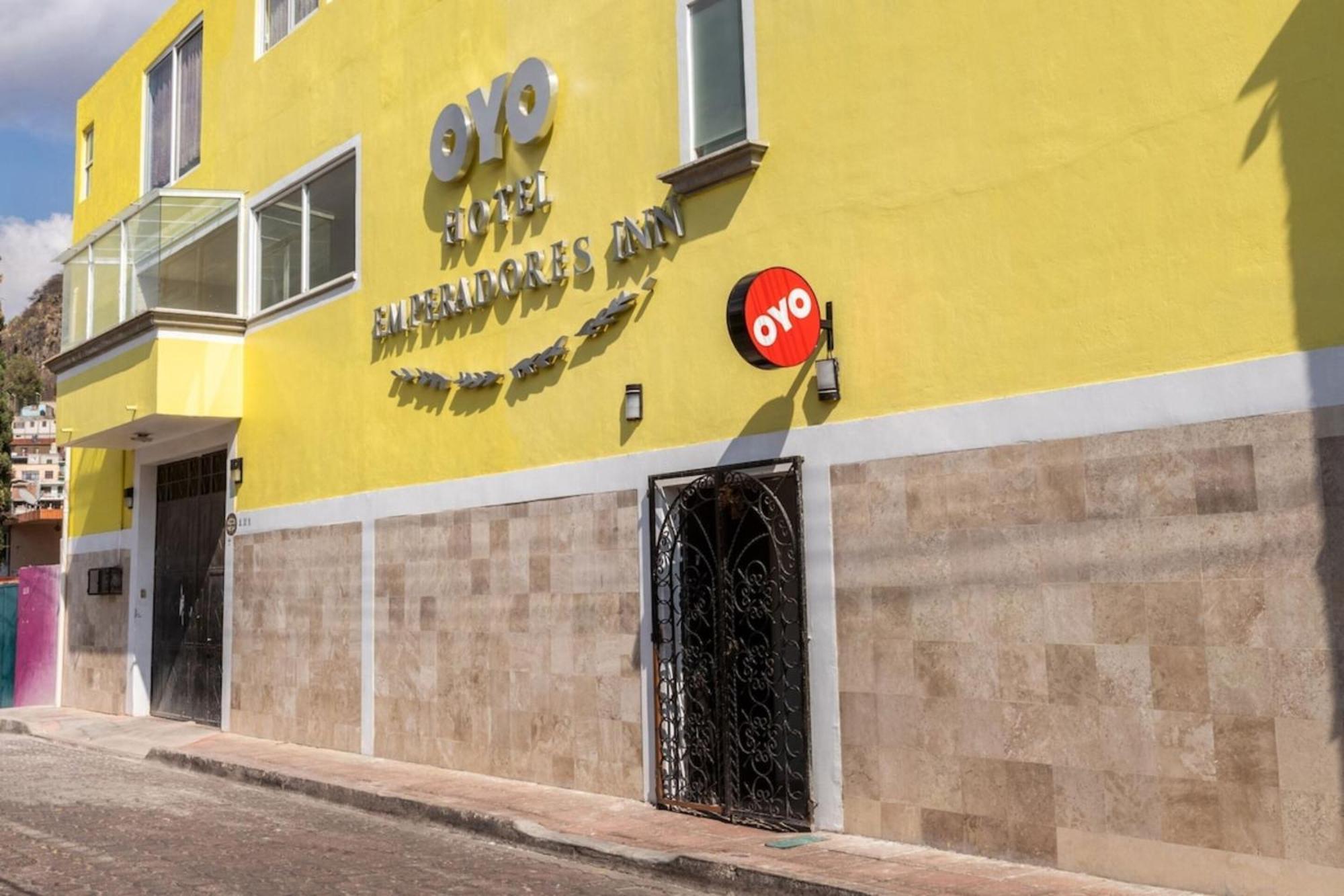 Oyo Hotel Emperadores Inn, Atlixco Dış mekan fotoğraf